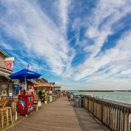 401 Beach Place Condos St. Pete Beach Bagian luar foto