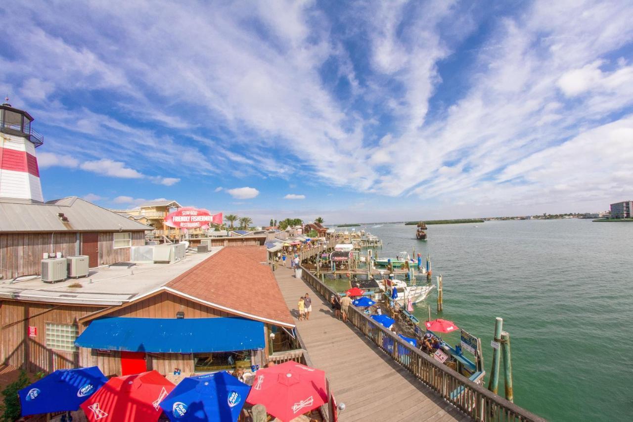 401 Beach Place Condos St. Pete Beach Bagian luar foto