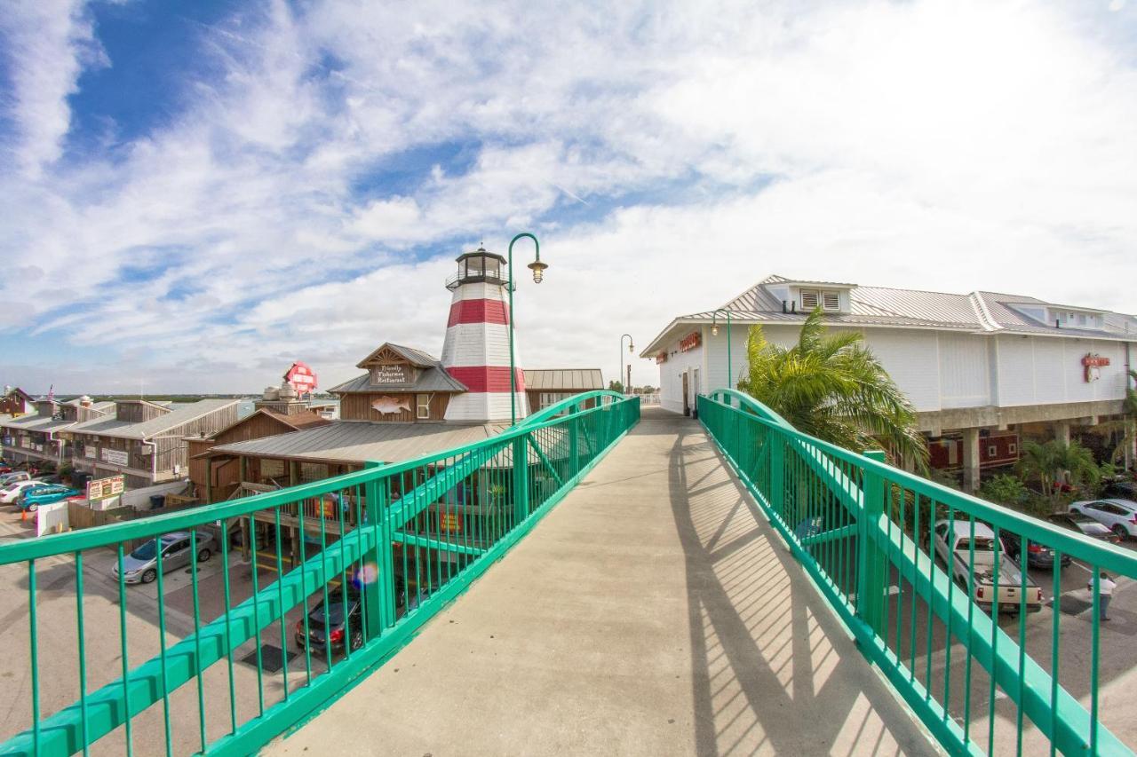 401 Beach Place Condos St. Pete Beach Bagian luar foto