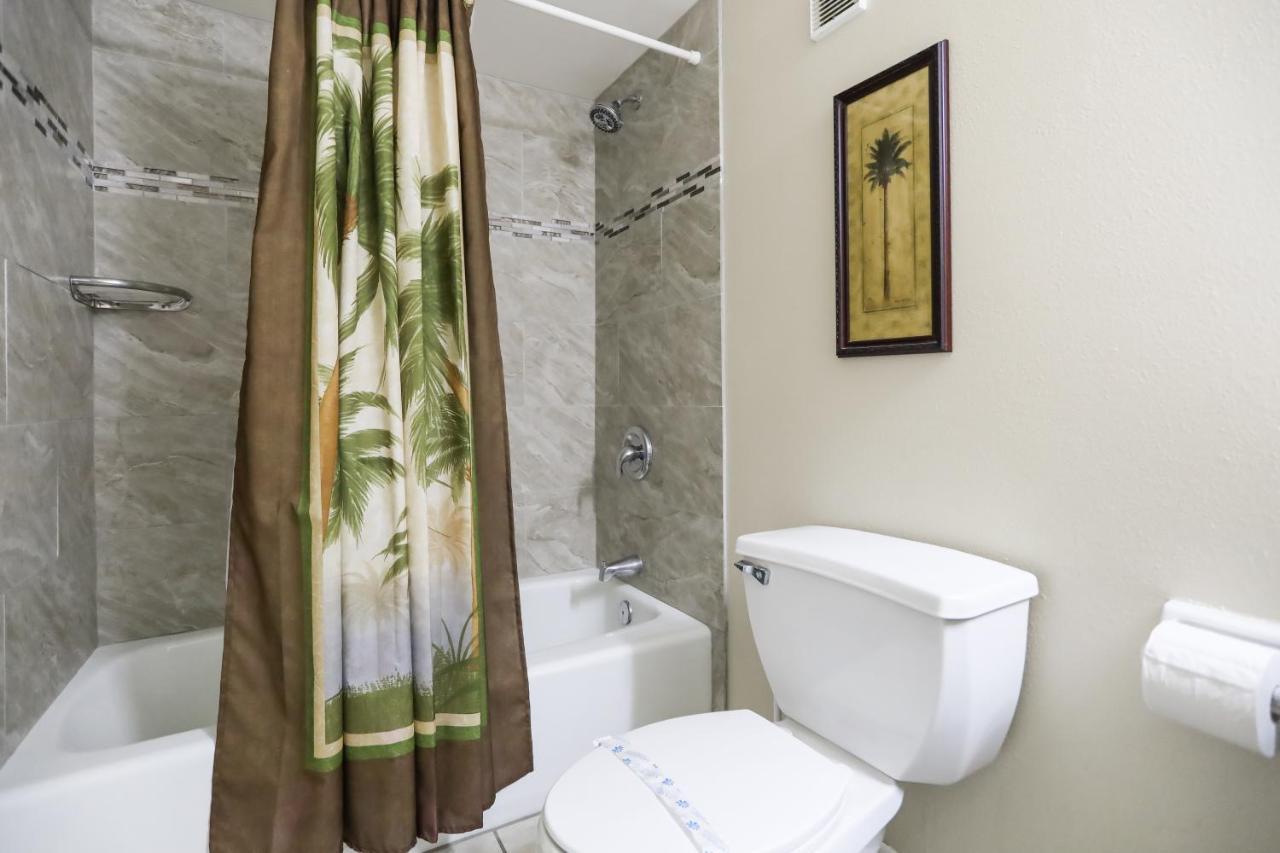 401 Beach Place Condos St. Pete Beach Bagian luar foto