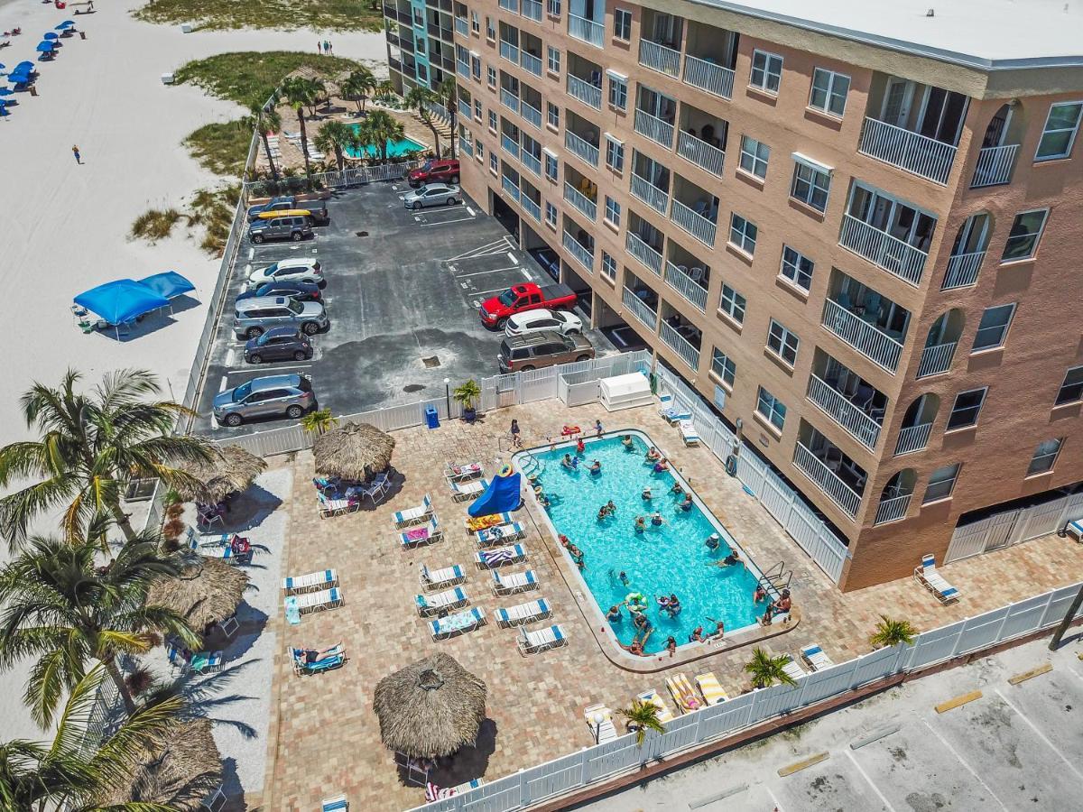 401 Beach Place Condos St. Pete Beach Bagian luar foto