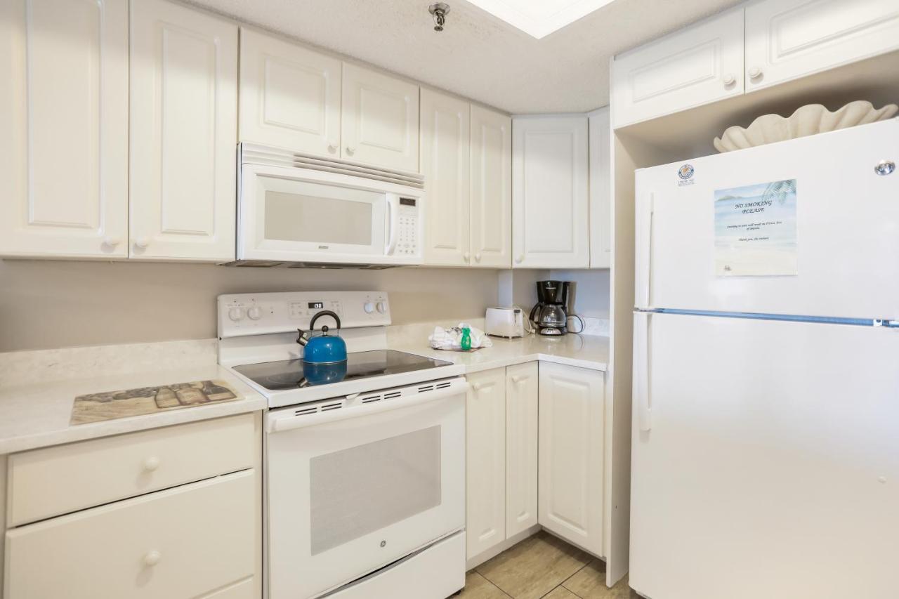 401 Beach Place Condos St. Pete Beach Bagian luar foto
